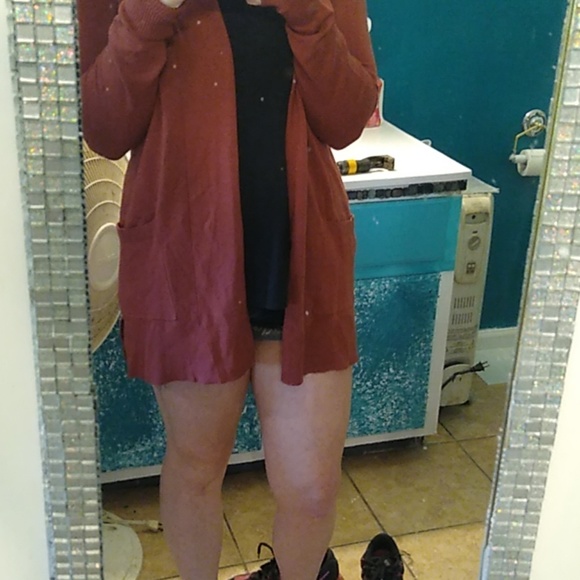 Cardigan - Picture 2 of 2